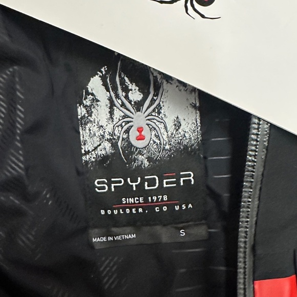 Spyder Men's Black Gray Ski Jacket with Red Accents SPYDER
Titan GTX ski jacket - Picture 8 of 16